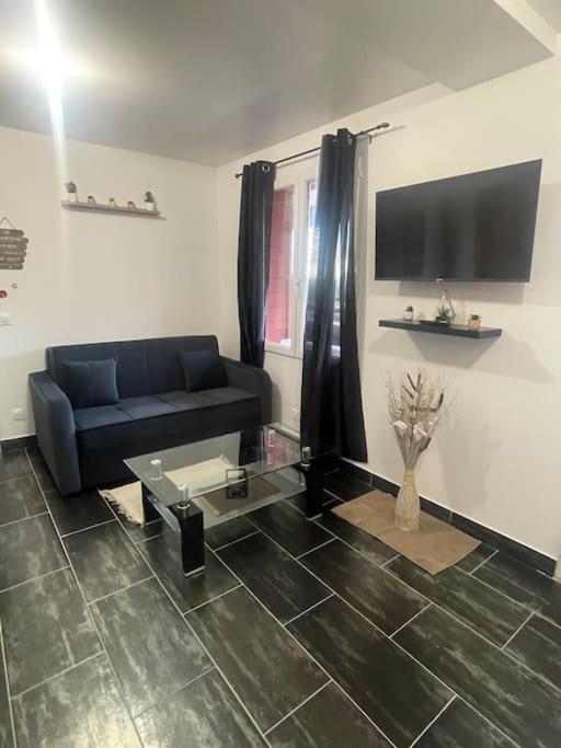 Apartamento L8 - Villiers-Le-Bel Proche Roissy & Paris Exterior foto