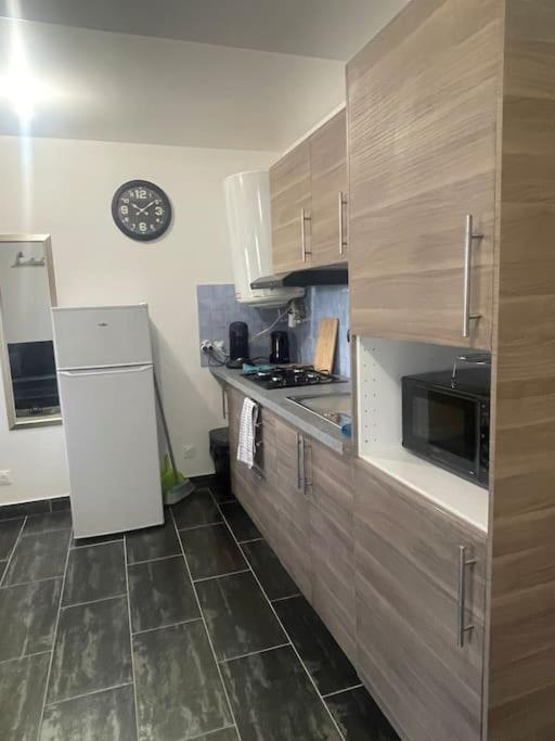 Apartamento L8 - Villiers-Le-Bel Proche Roissy & Paris Exterior foto